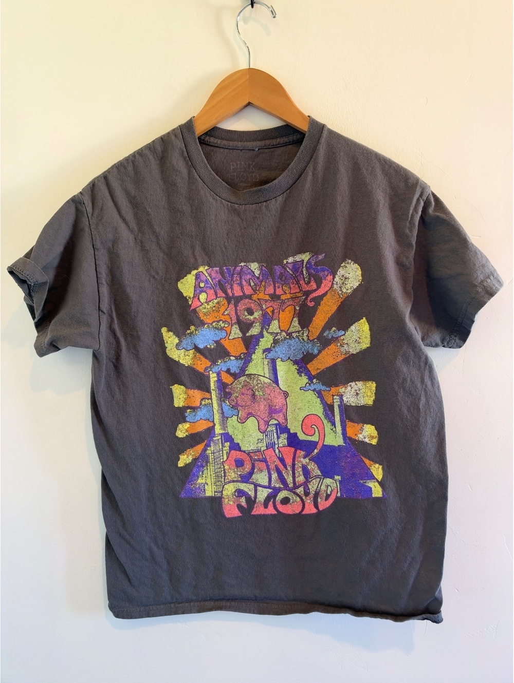 Pink Floyd Animals 1977 Retro Graphic Band T-Shirt Gray